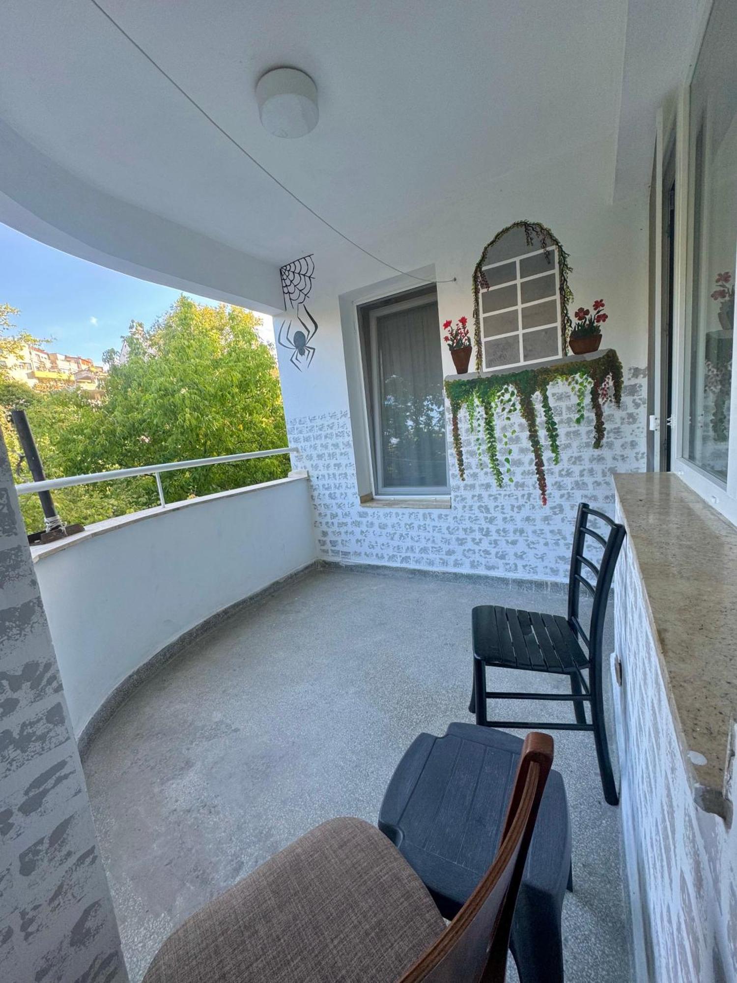 Spacious Apartment Next To South Park Просторен Апартамент До Южен Парк Top Location โซเฟีย ภายนอก รูปภาพ